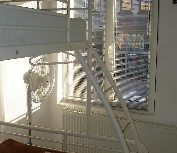 克雷坦旅舍 * 布加勒斯特