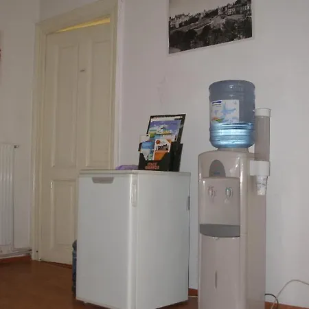 Hostel Kretan Βουκουρέστι